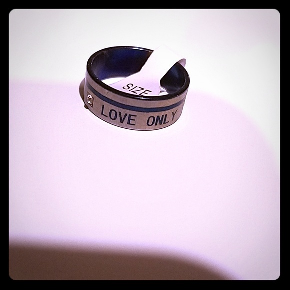 Stainless Steel Ring - Picture 1 of 2